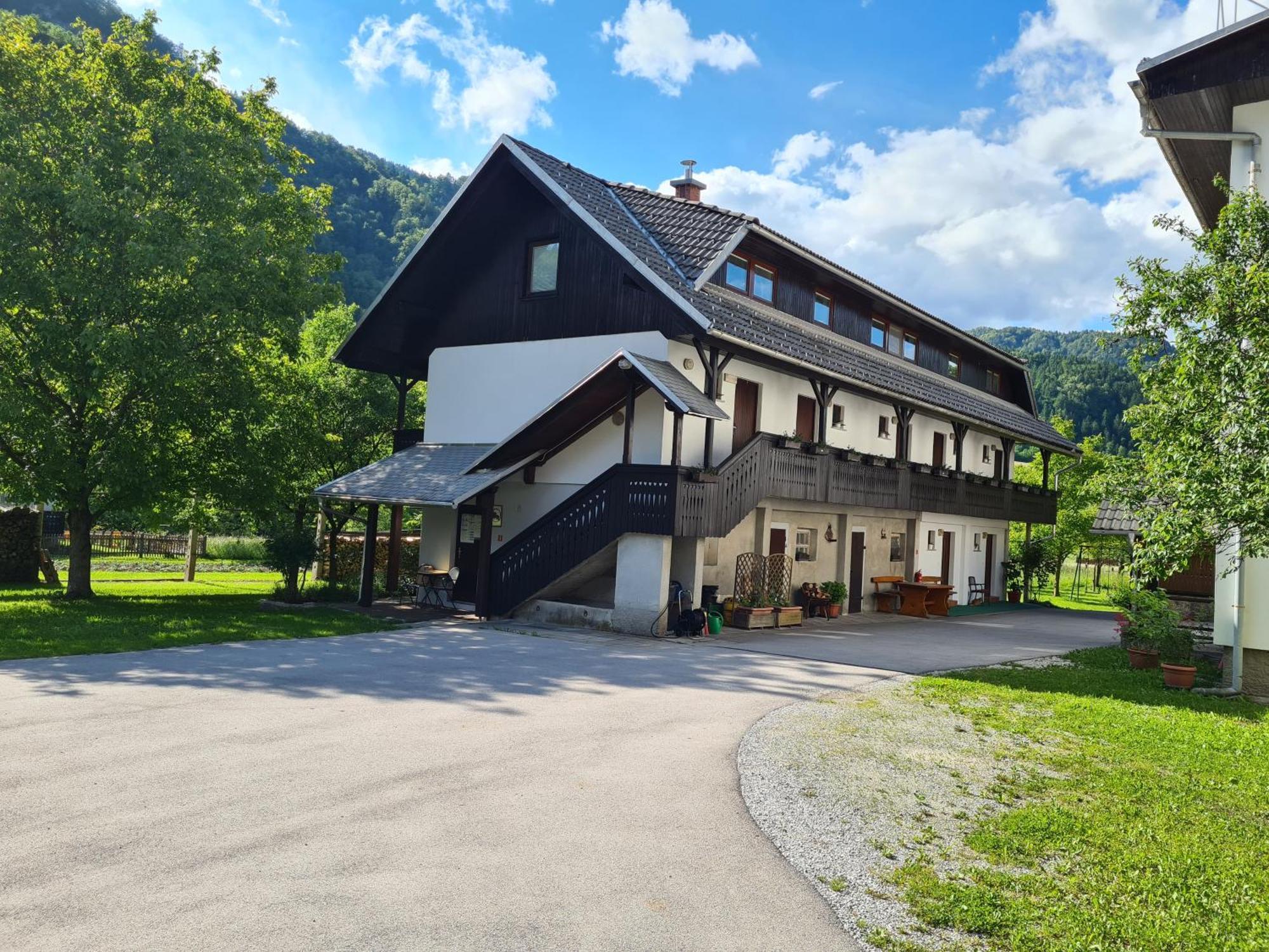 Gostilna Batist Bed and Breakfast Bohinjska Bela Exterior foto